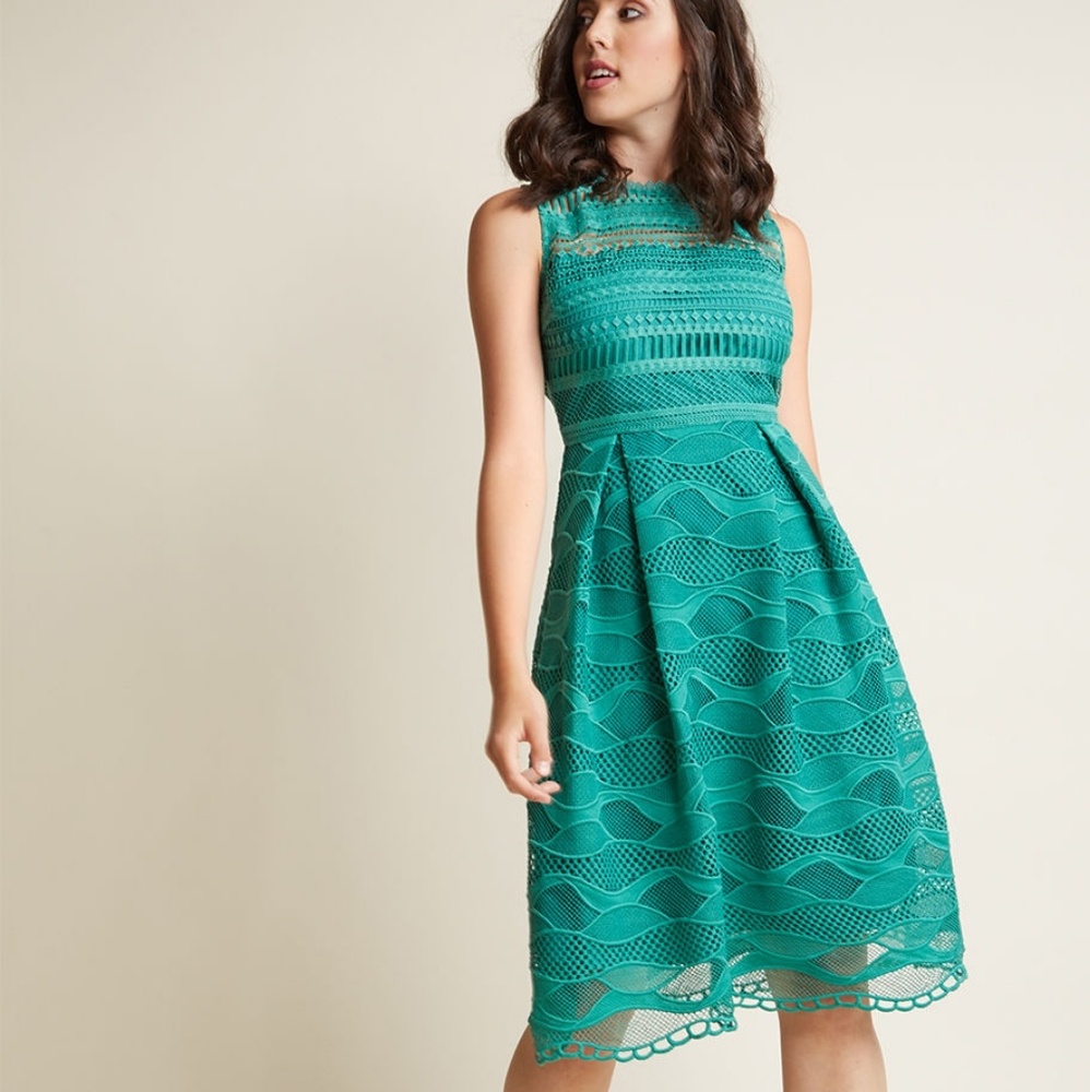 Modcloth Fit and Flare lace Midi Dress in Jade (M)
